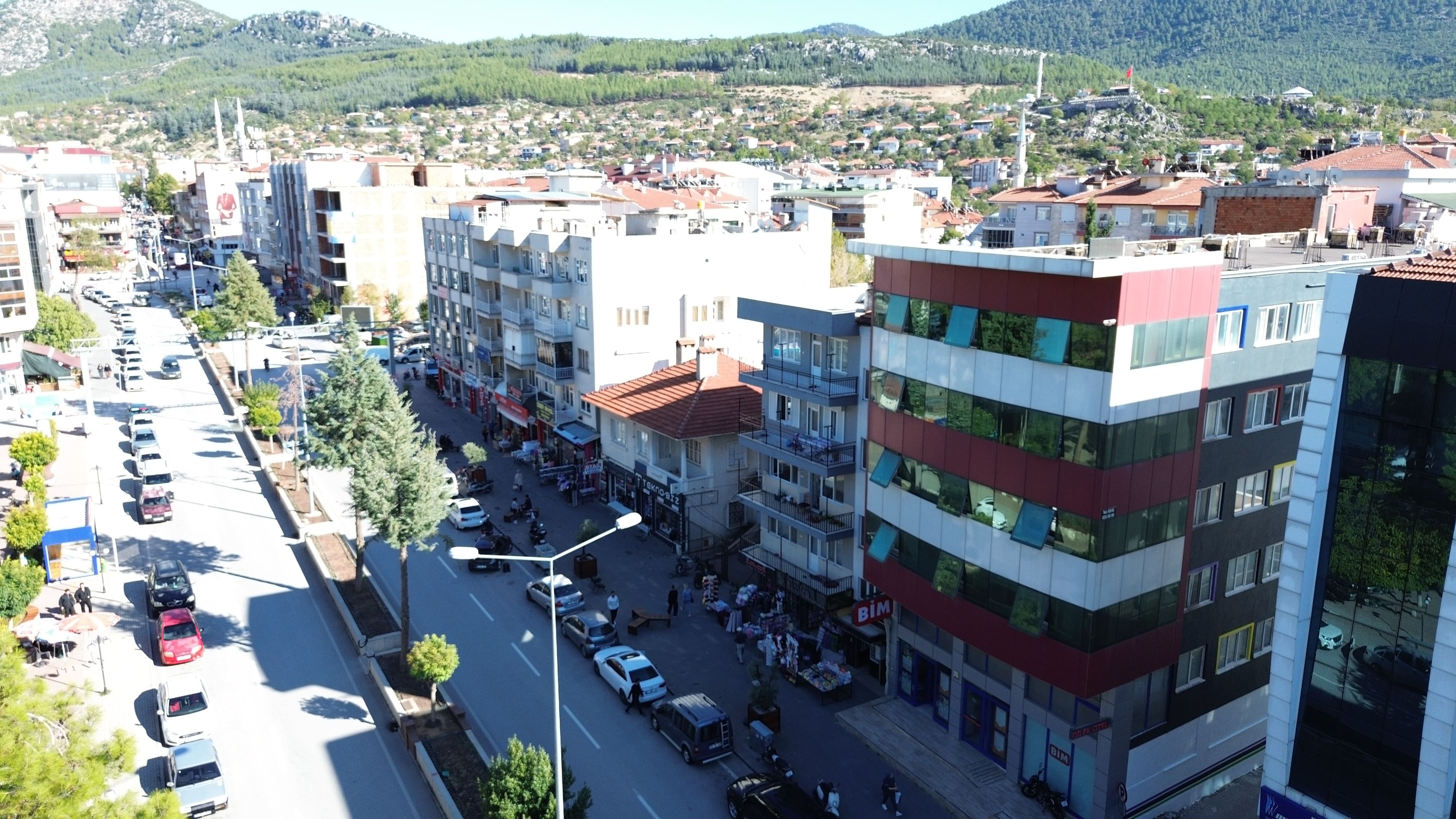 Bucakta İş Seyahati İçin Konaklama: Dilek Otel ile Hızlı ve Rahat Plan